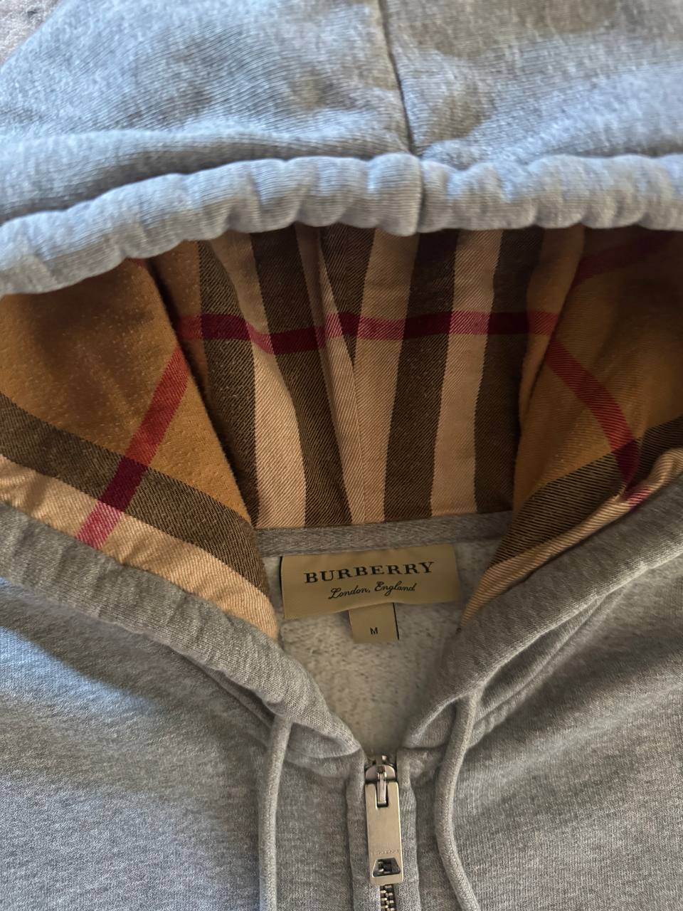 BURBERRY ZIP-UP HOODIE