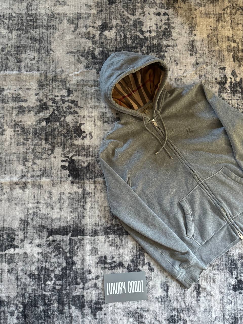 BURBERRY ZIP-UP HOODIE